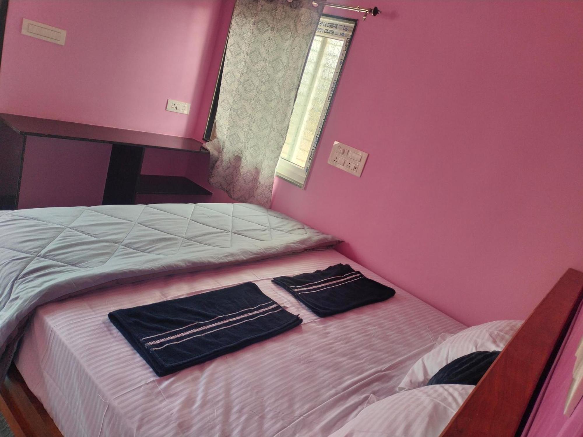Supritha Homestay Hampi Exteriör bild